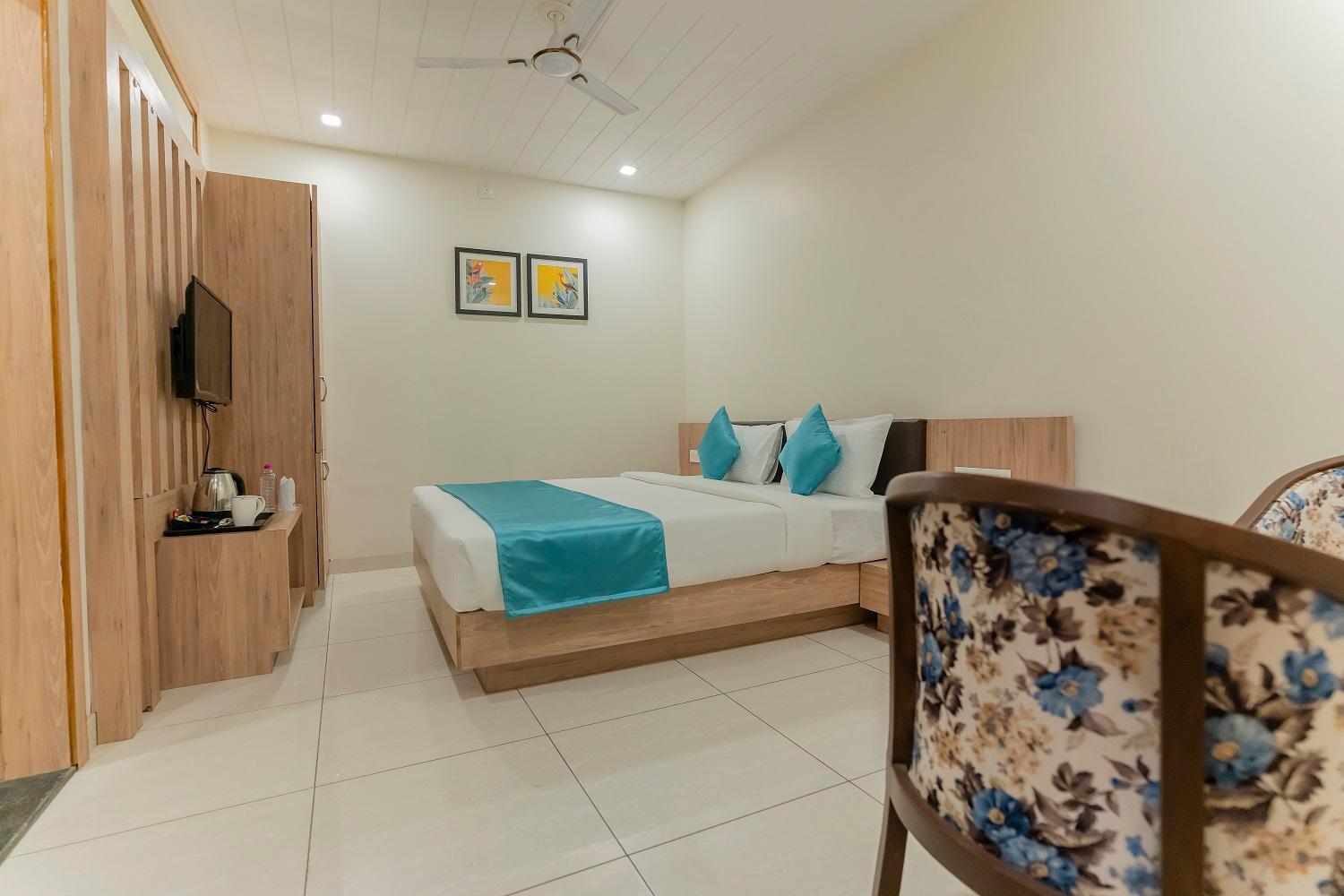אודייפור Ramana Hotel מראה חיצוני תמונה